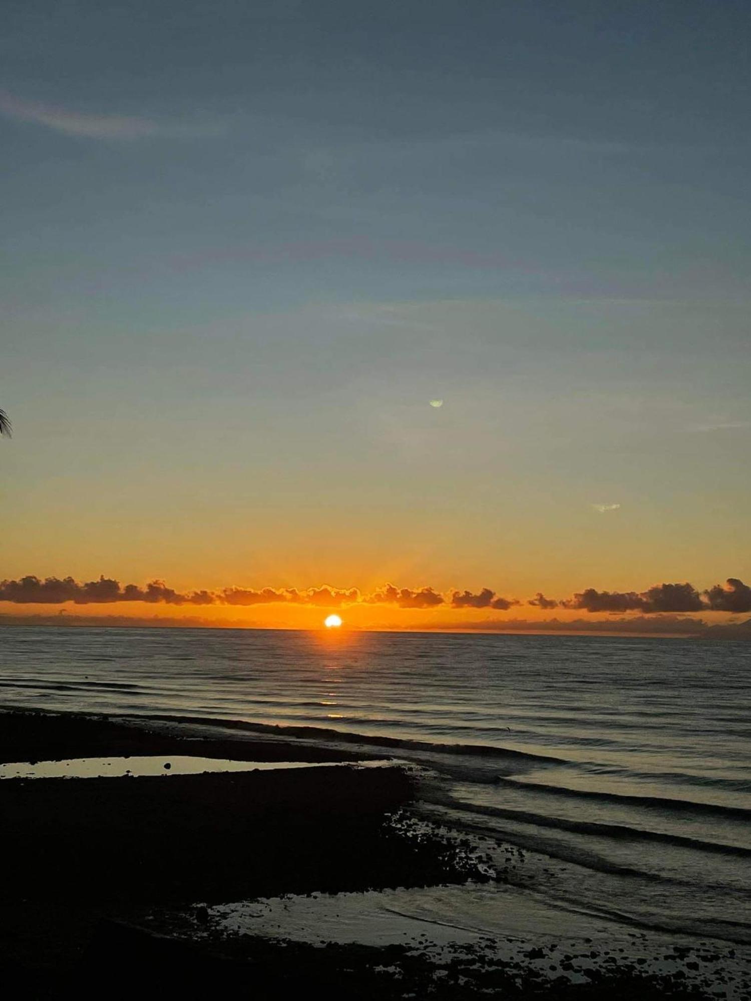 Spacious Seaview Studio In Lila, Bohol Hotell Eksteriør bilde